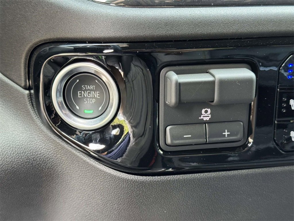 New 2026 Chevrolet Silverado 2500 ZR2 w/ ZR2 Bison Edition image 8