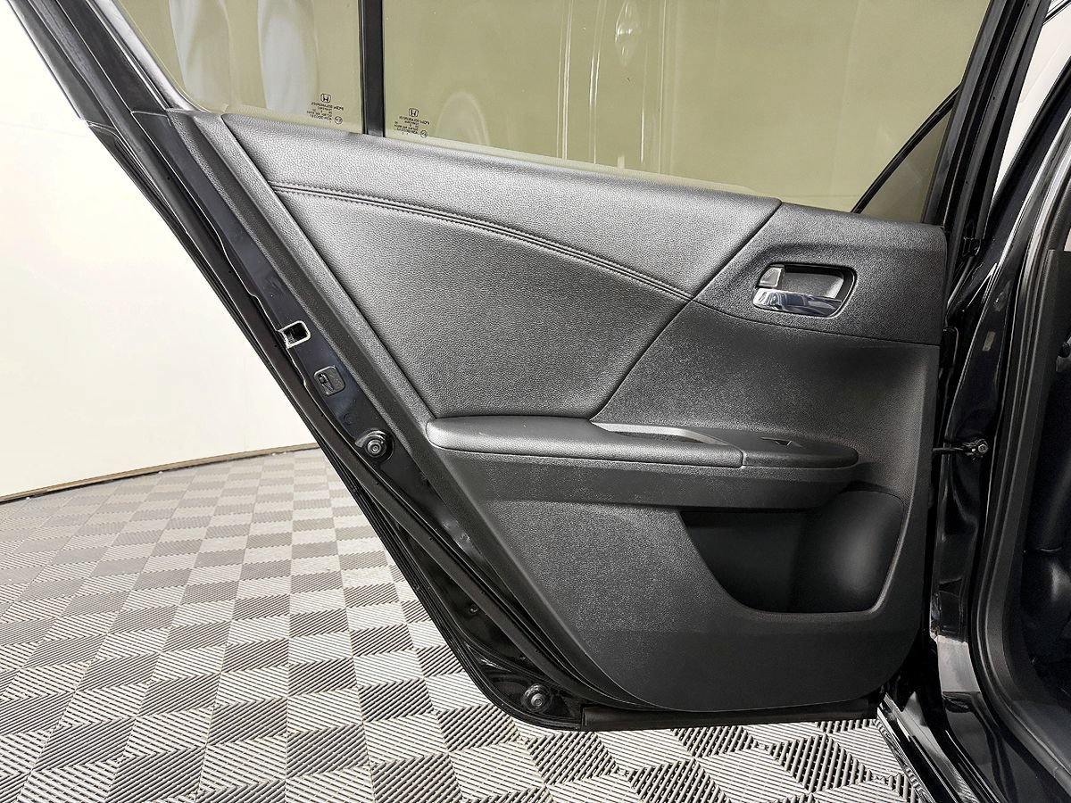 Used 2013 Honda Accord EX-L image 34