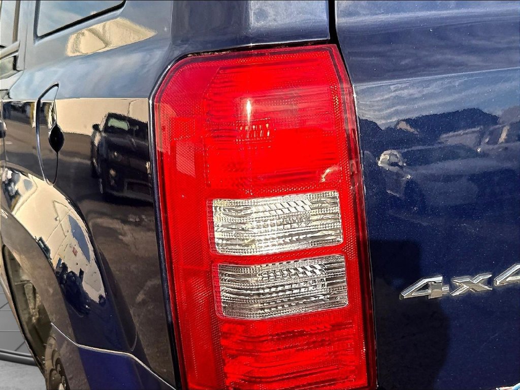 Used 2015 Jeep Patriot Latitude w/ Sun/Sound Group AWD/4WD image 27