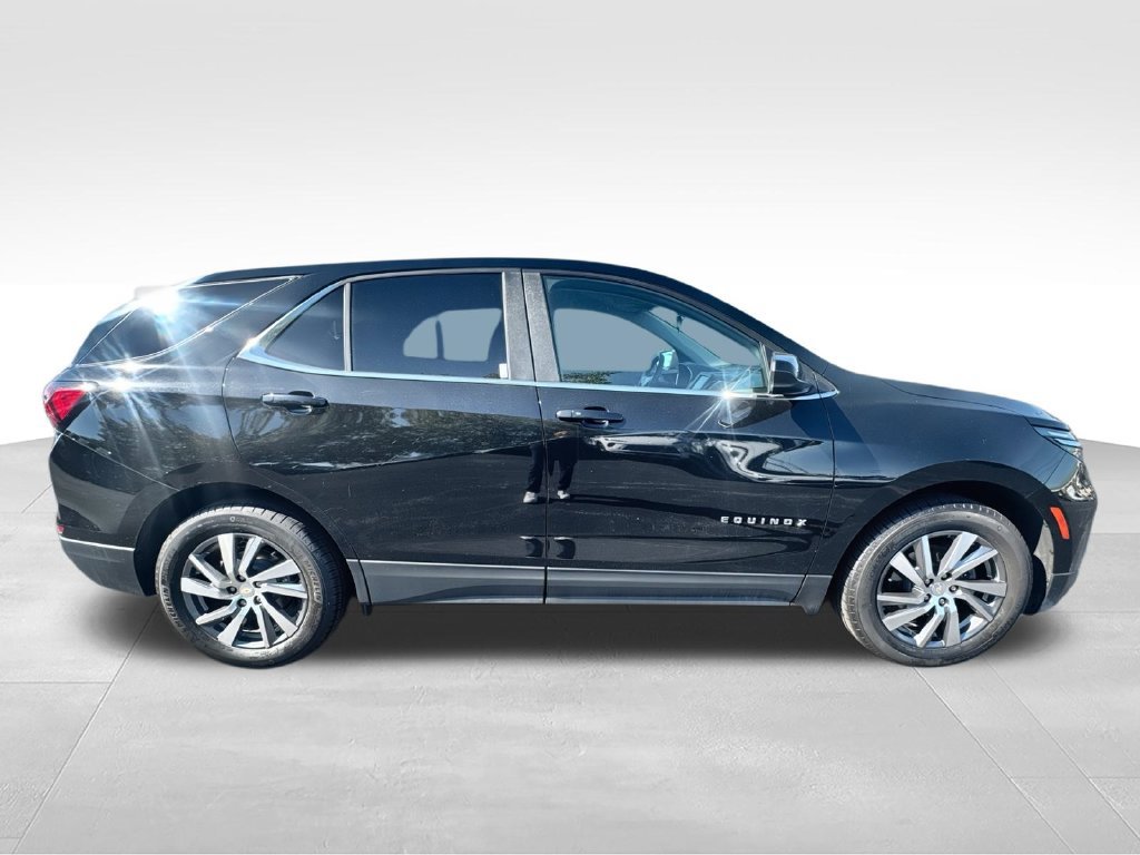 Used 2024 Chevrolet Equinox LT FWD image 9
