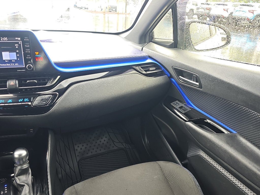 Used 2020 Toyota C-HR XLE image 20