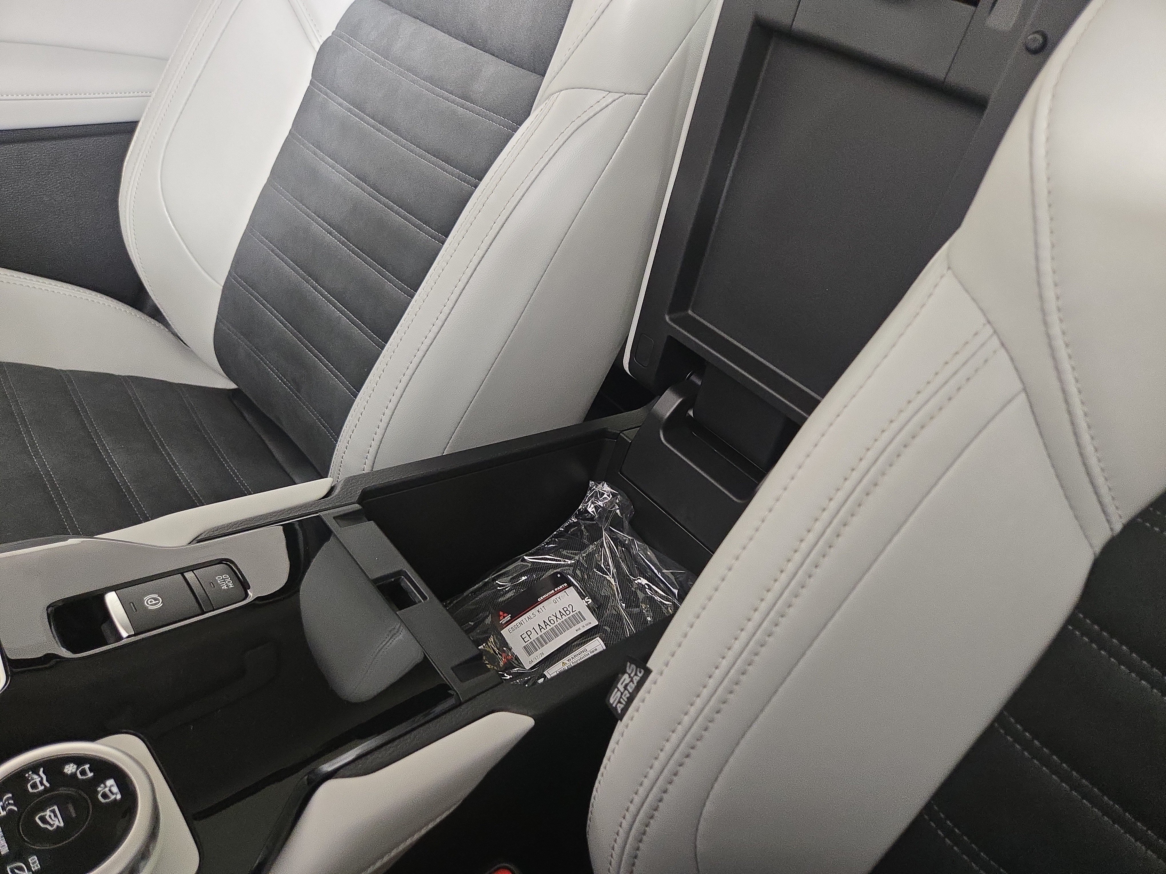 New 2026 Mitsubishi Outlander SE AWD/4WD image 28