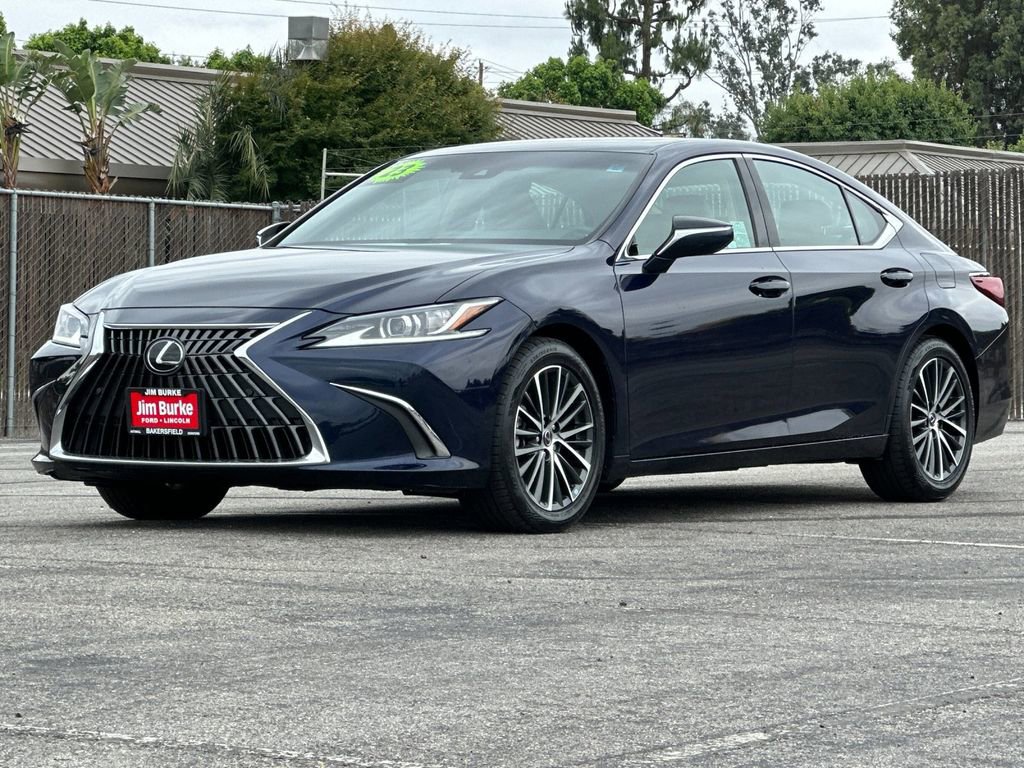 Used 2023 Lexus ES 350 w/ Premium Package FWD image 7