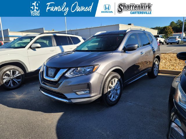 Used 2017 Nissan Rogue SV