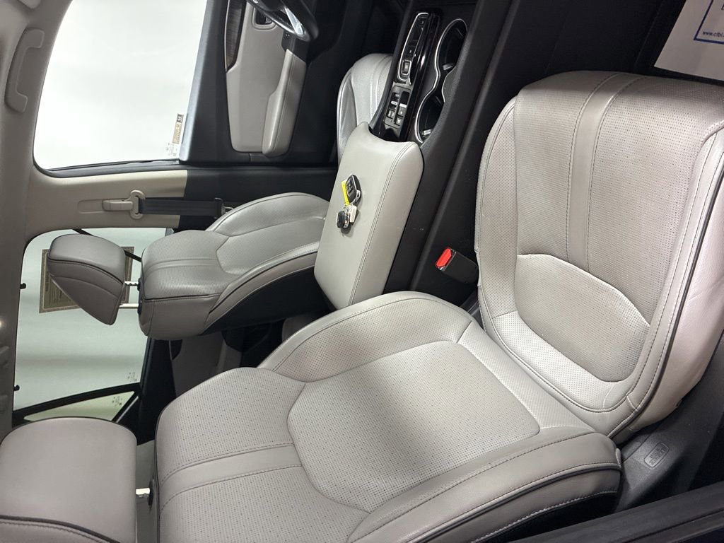 Used 2024 Honda Pilot Elite image 25
