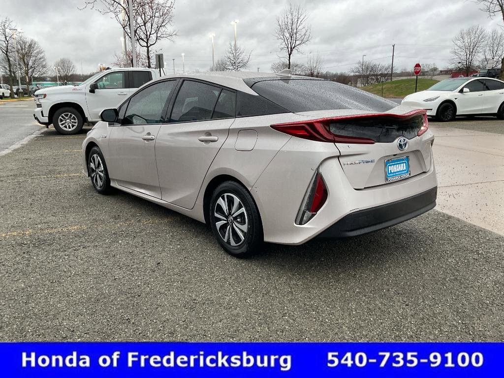 Used 2019 Toyota Prius Prime Plus FWD image 4