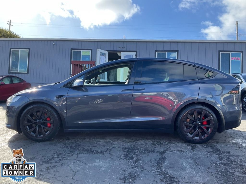 Used 2023 Tesla Model X Plaid image 5