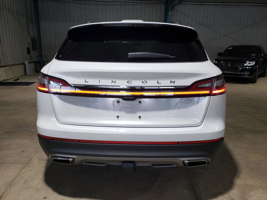 Used 2023 Lincoln Nautilus Reserve w/ Equipment Group 201A image 4