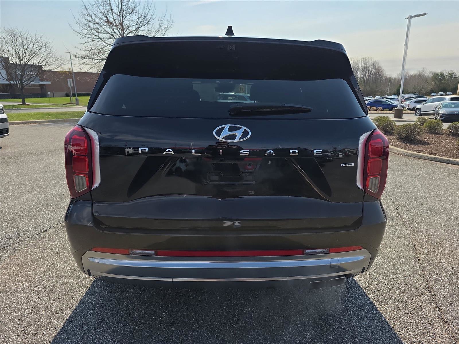 Used 2024 Hyundai Palisade Calligraphy image 6