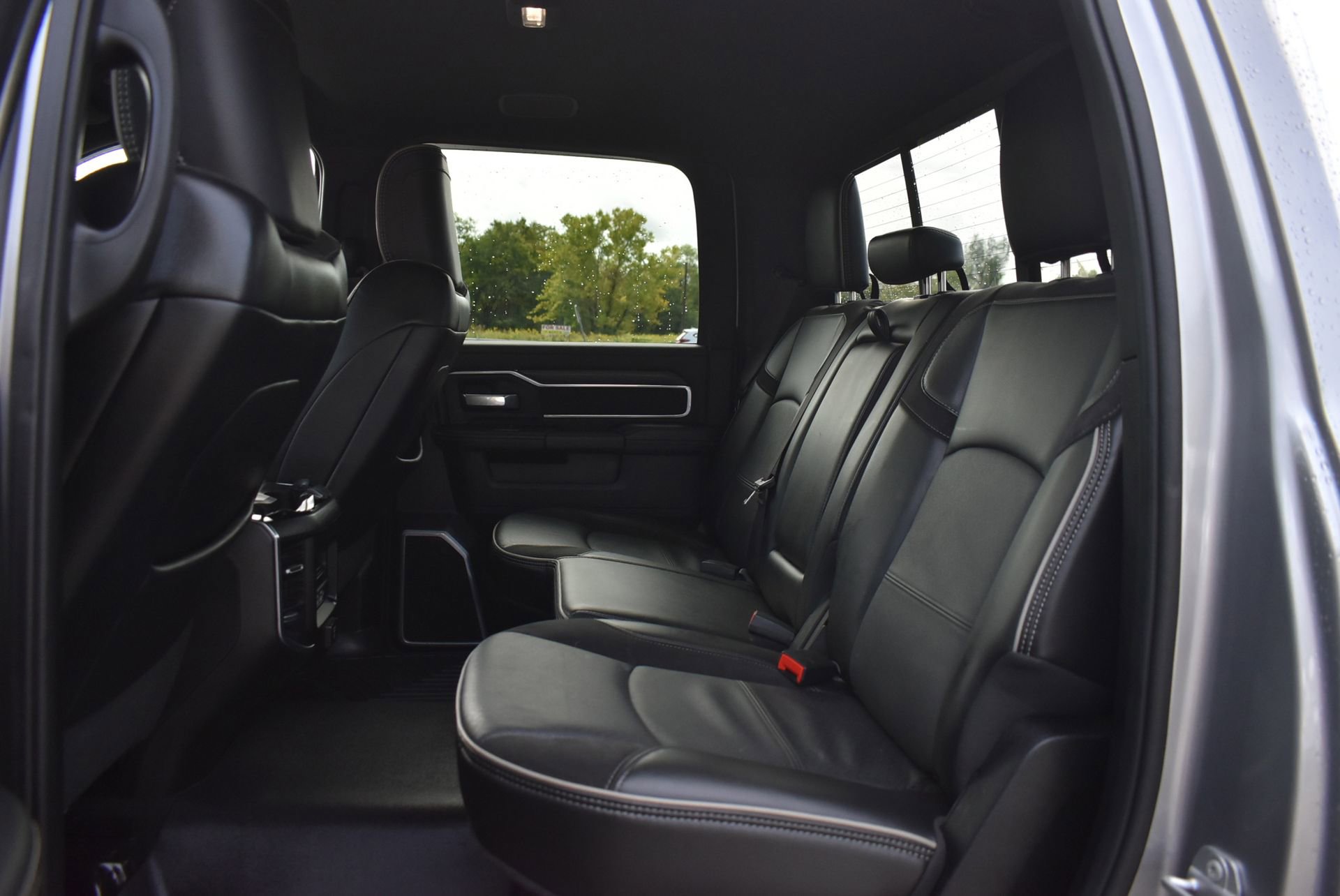 Used 2024 RAM 3500 Laramie w/ Night Edition image 17