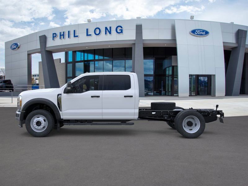 New 2025 Ford F550 4x4 Crew Cab Super Duty w/ XL Chrome Package image 3