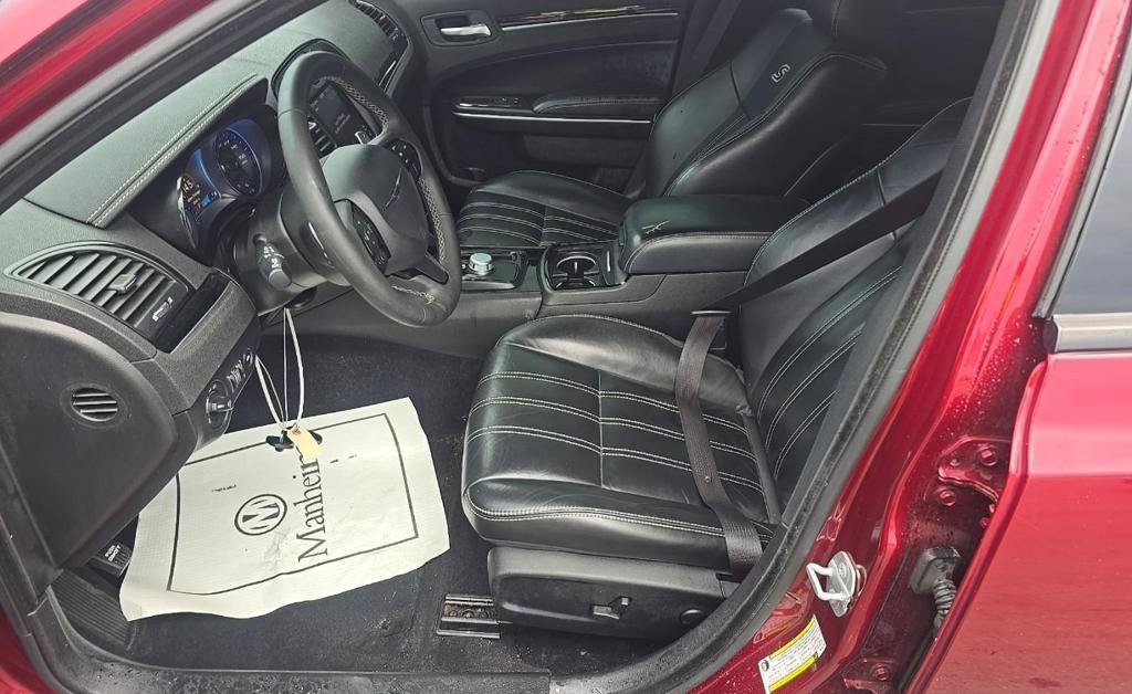 Used 2022 Chrysler 300 S RWD image 9
