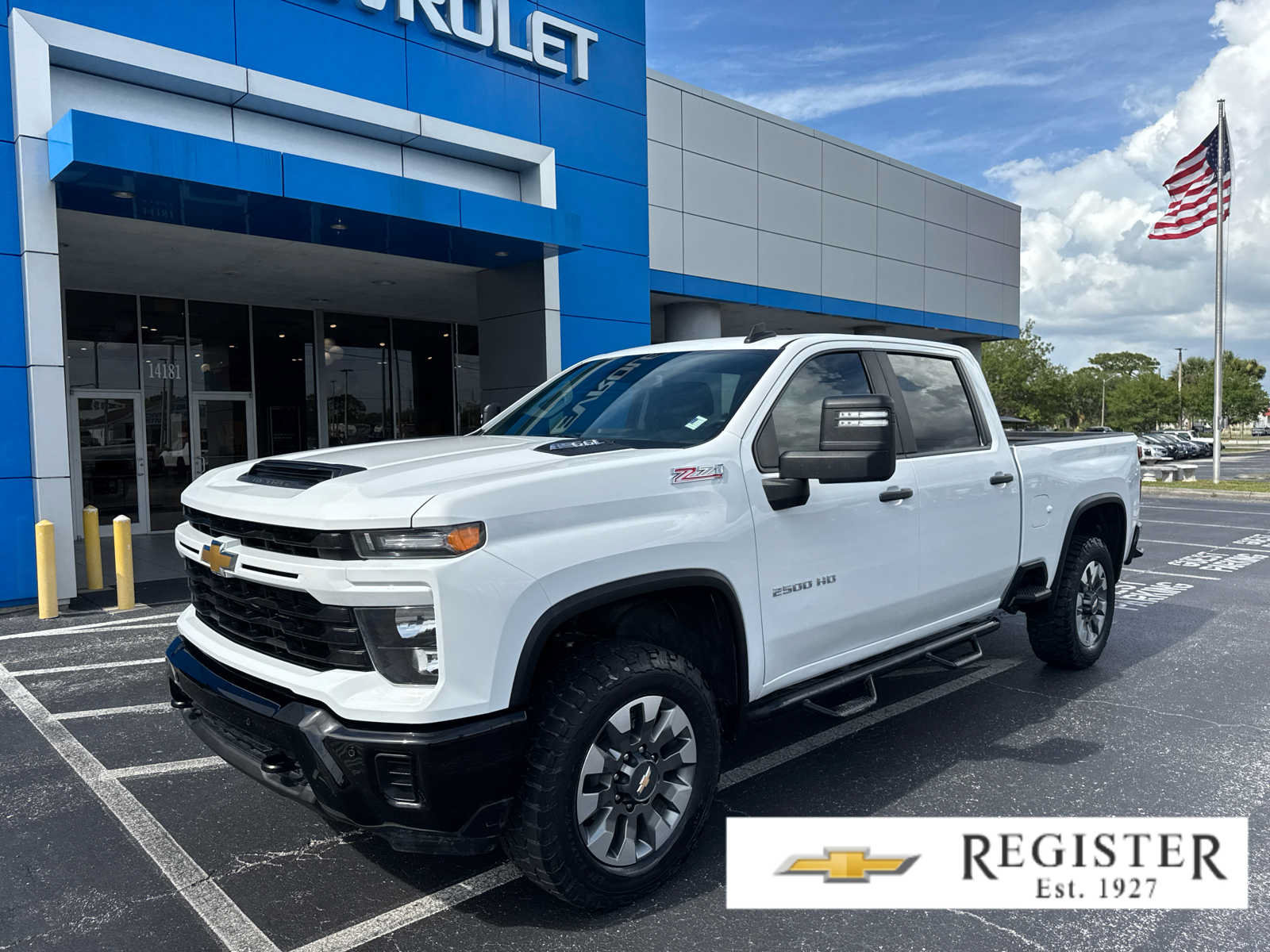 Used 2025 Chevrolet Silverado 2500 Custom w/ Custom Value Package AWD/4WD image 1