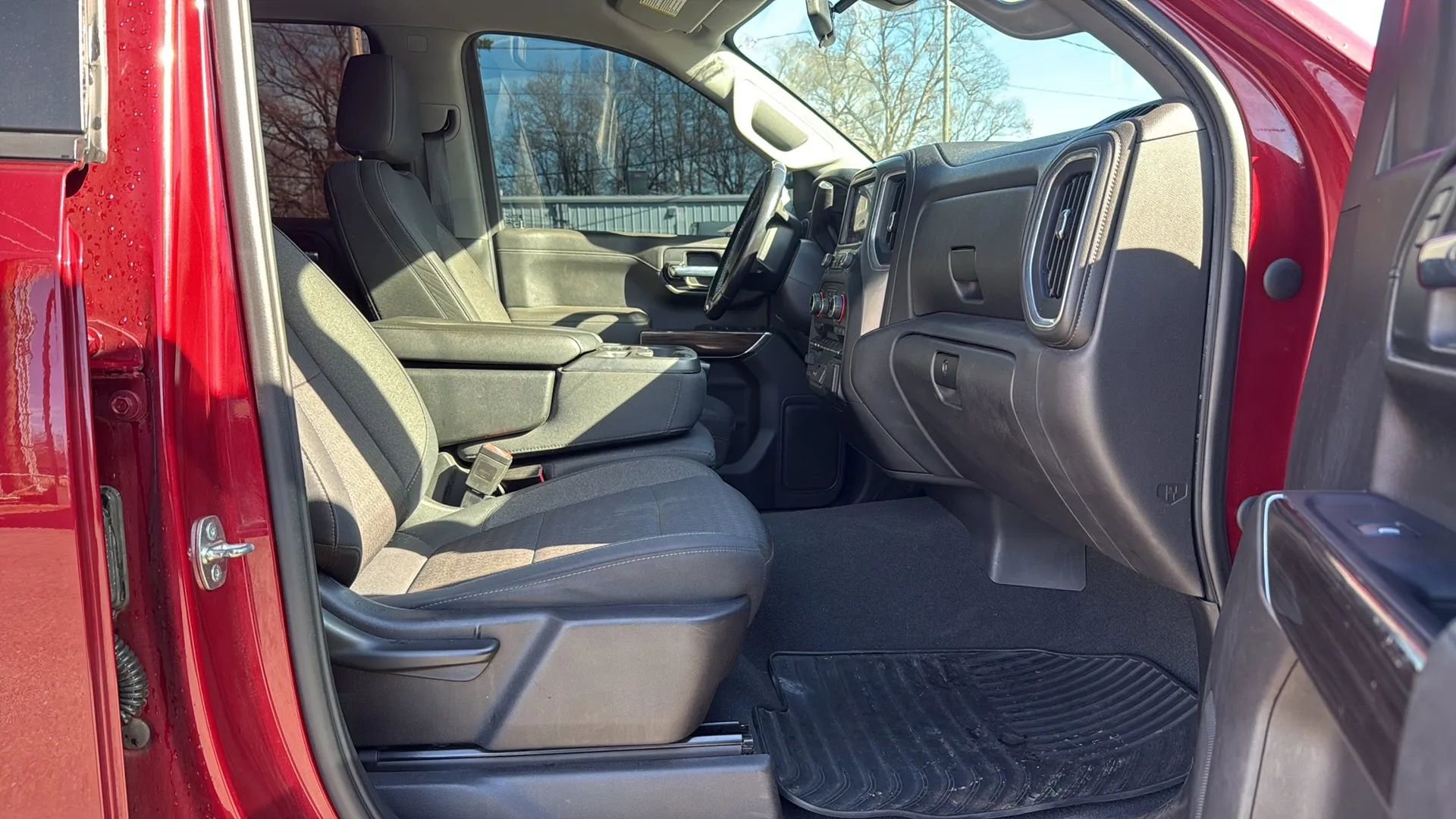 Used 2019 Chevrolet Silverado 1500 LT w/ Texas Edition image 10