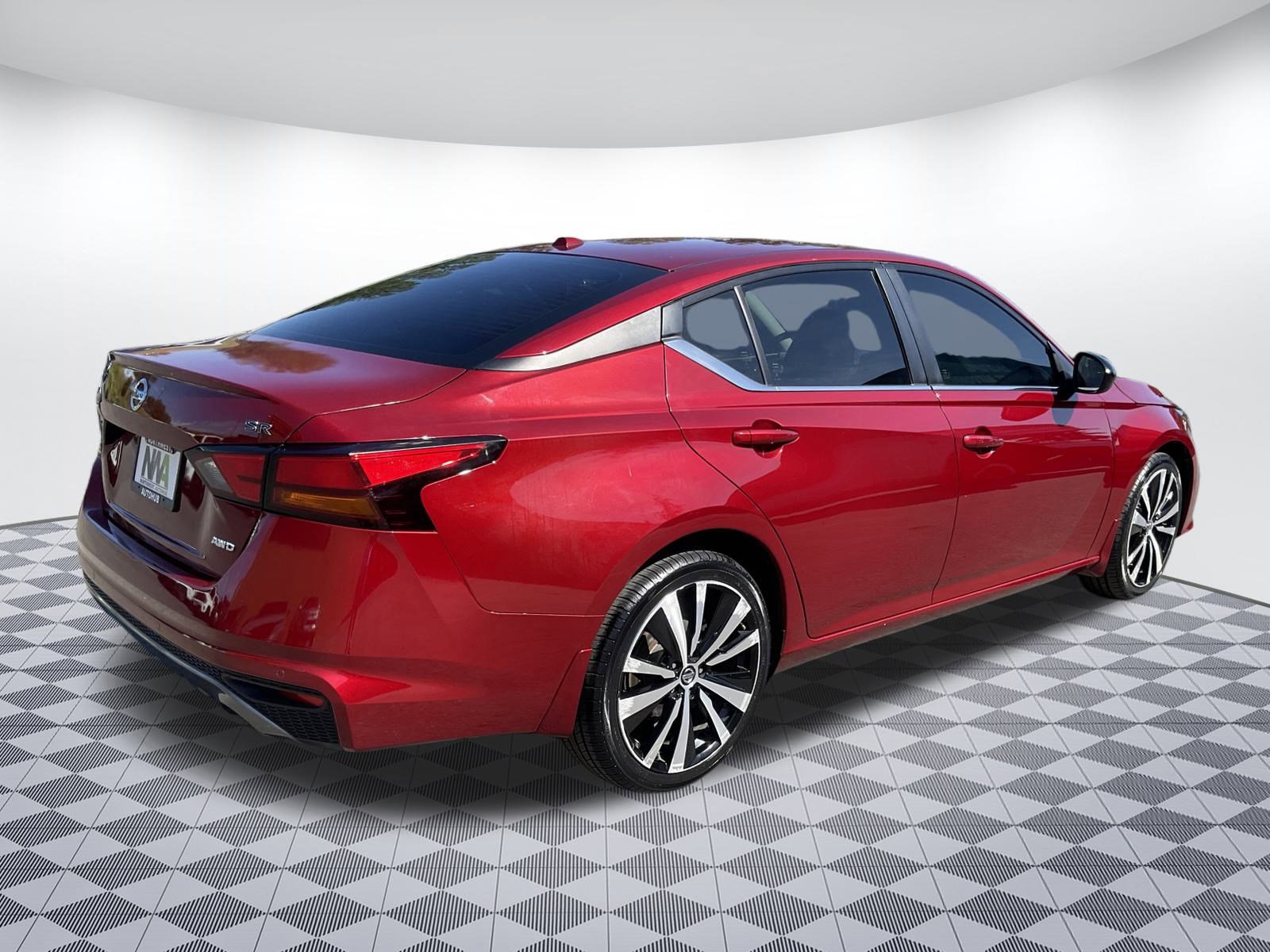Used 2022 Nissan Altima 2.5 SR image 3
