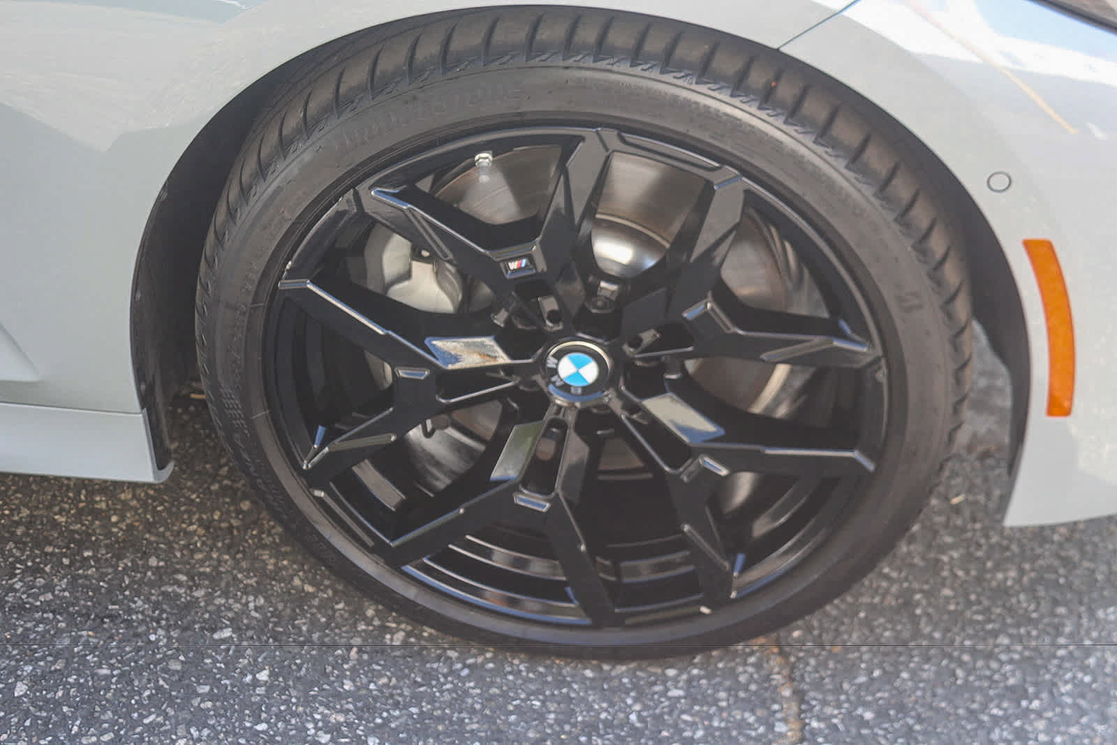 Used 2026 BMW 330i Sedan w/ M Sport Package RWD image 9