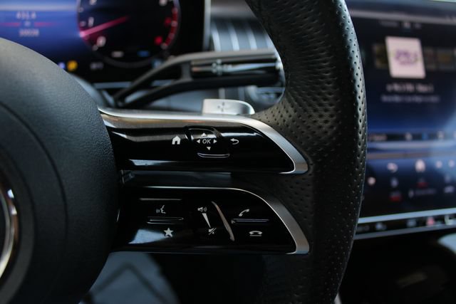 Used 2023 Mercedes-Benz GLC 300 4MATIC image 9