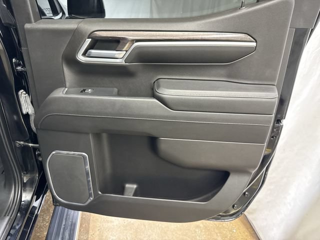 Certified 2022 Chevrolet Silverado 1500 LTZ w/ Technology Package AWD/4WD image 27