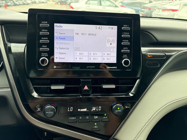 Used 2023 Toyota Camry SE FWD image 14