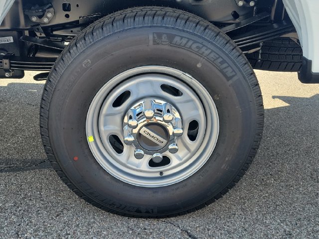 New 2027 Ford F350 XL w/ 360-Degree Camera Package AWD/4WD image 5