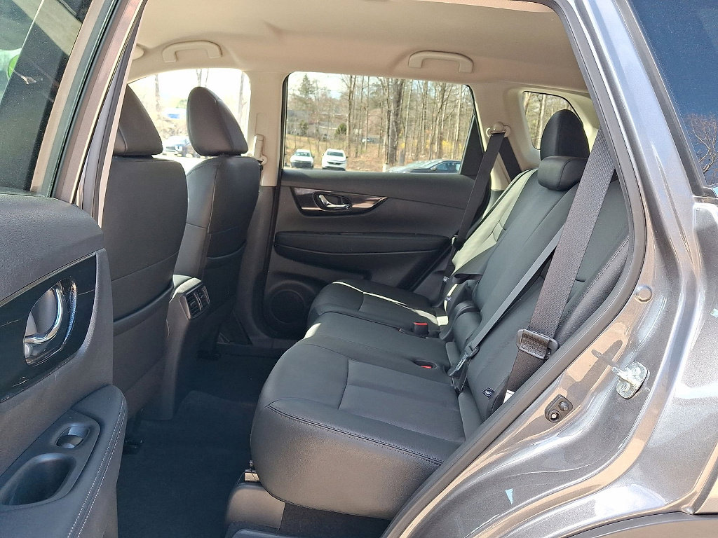 Used 2020 Nissan Rogue SL image 20