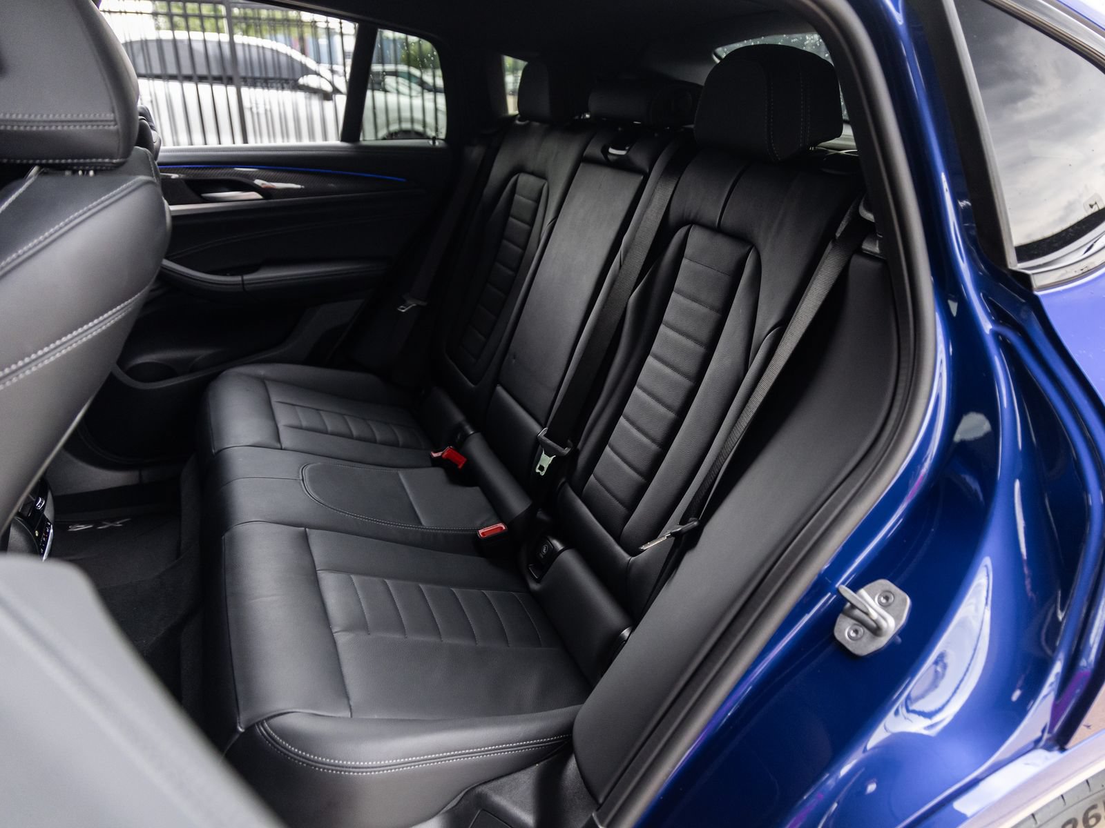 Used 2025 BMW X4 M w/ Executive Package AWD/4WD image 35