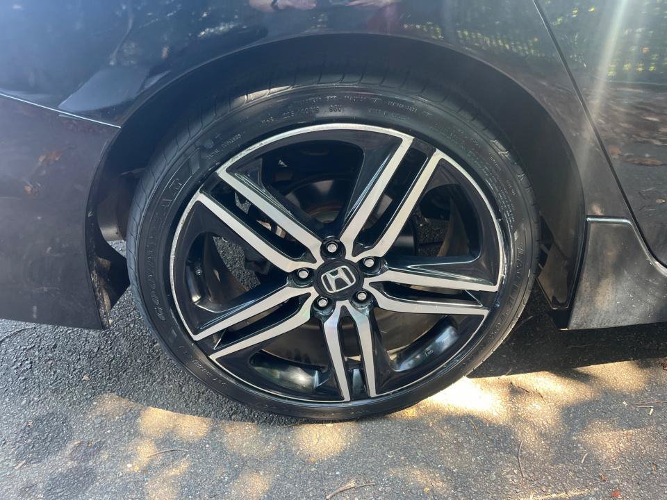 Used 2017 Honda Accord Sport image 27