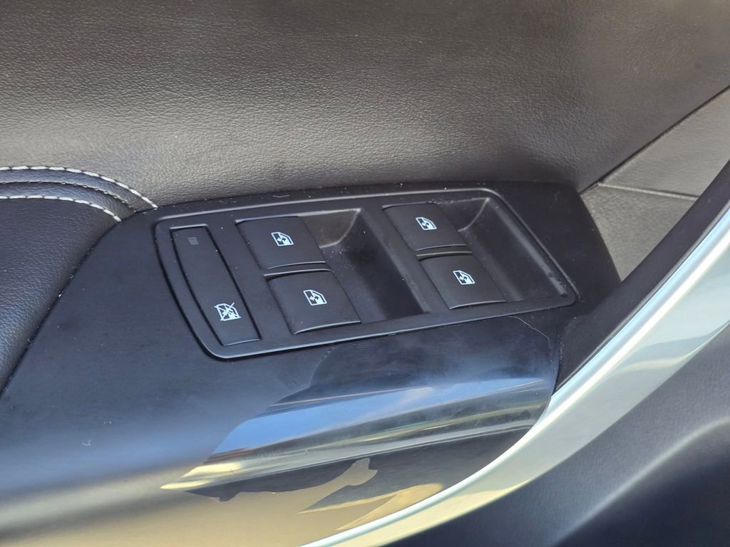 Used 2017 Buick Regal Sport Touring image 22