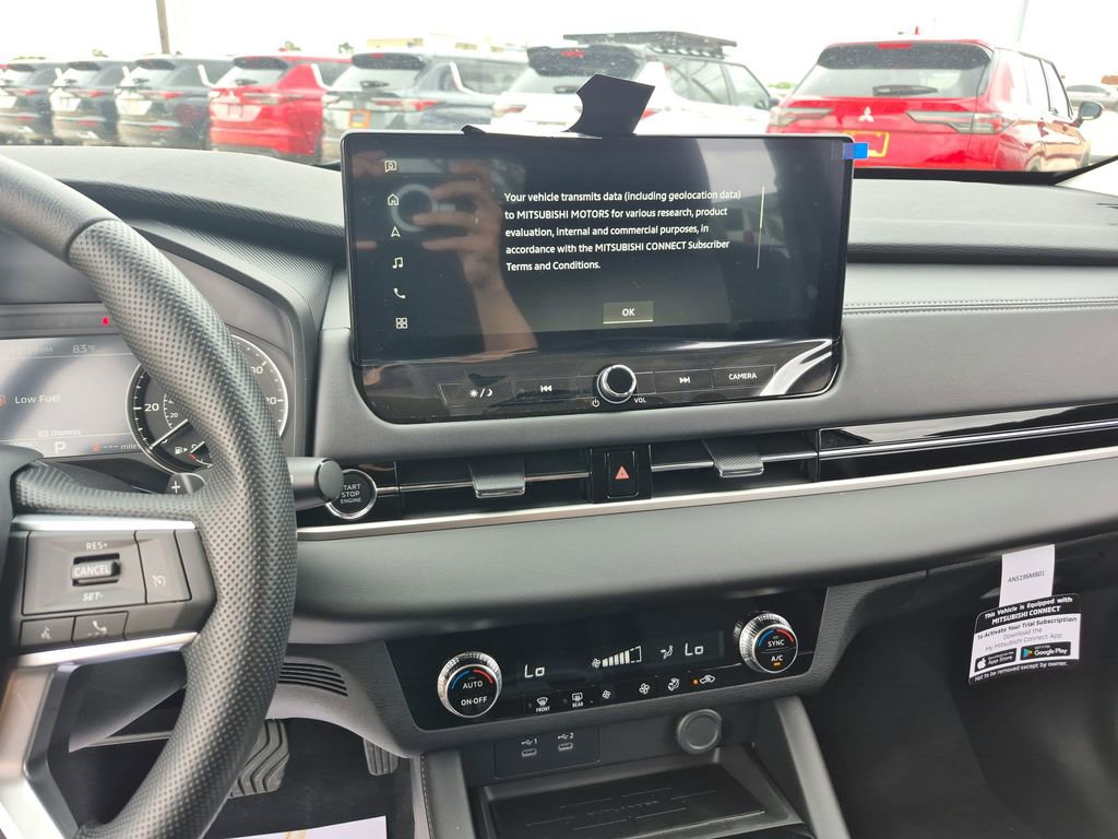 New 2026 Mitsubishi Outlander ES image 16