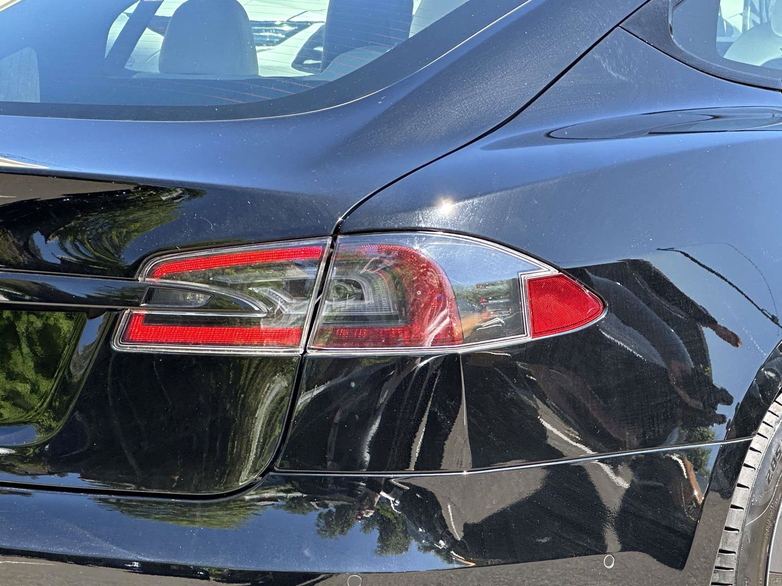 Used 2022 Tesla Model S AWD/4WD image 10
