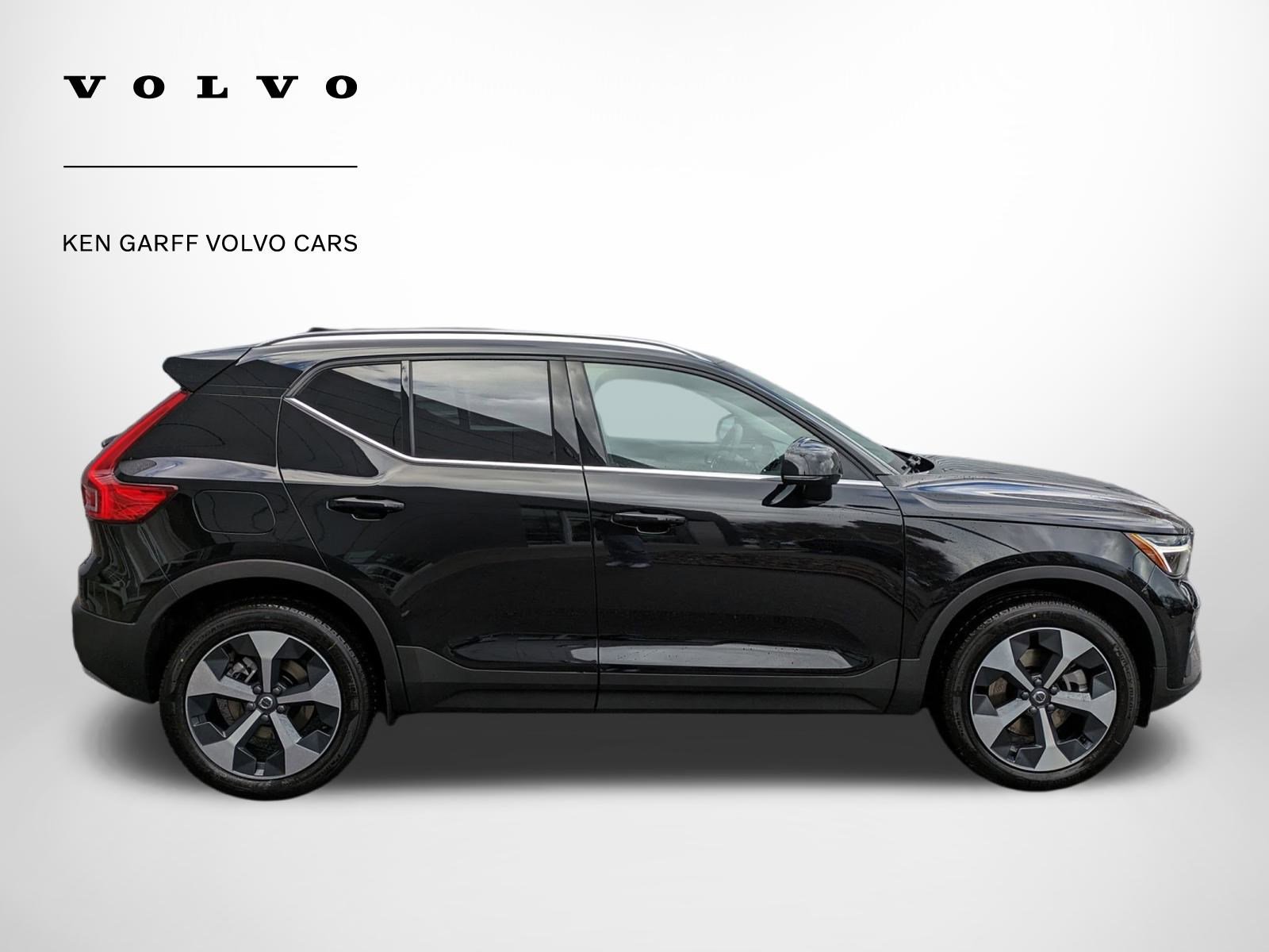 New 2025 Volvo XC40 B5 Core w/ Protection Package Premier image 2