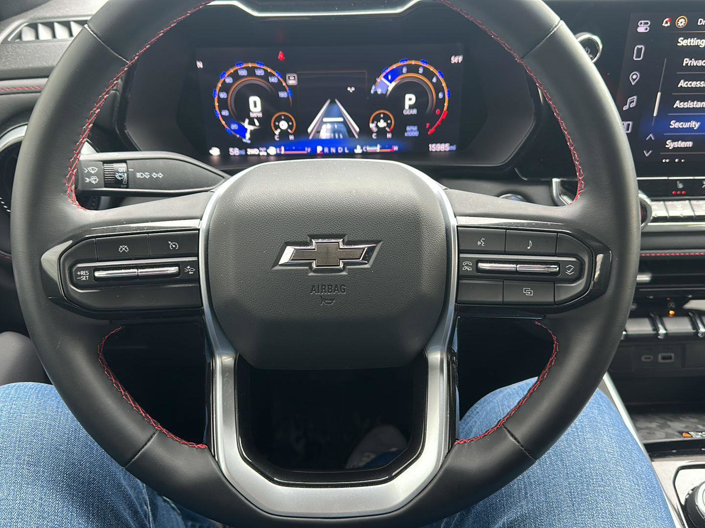 Used 2024 Chevrolet Colorado Z71 w/ Z71 Convenience Package 2 AWD/4WD image 12