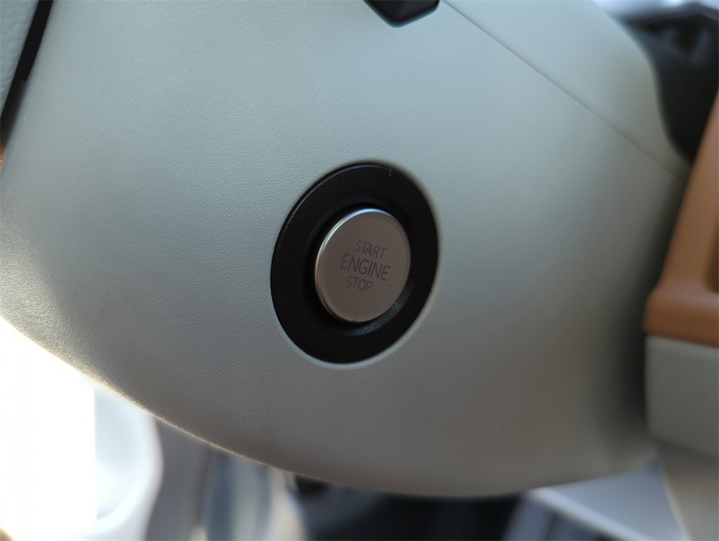 New 2025 Volkswagen ID. Buzz 1st Edition image 39