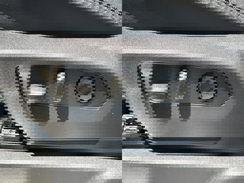 Used 2025 Chevrolet Silverado 1500 High Country w/ Midnight Edition image 19