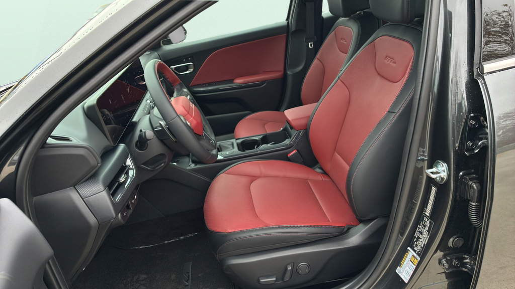 New 2026 Kia K4 GT-Line w/ GT-Line Premium Package FWD image 12