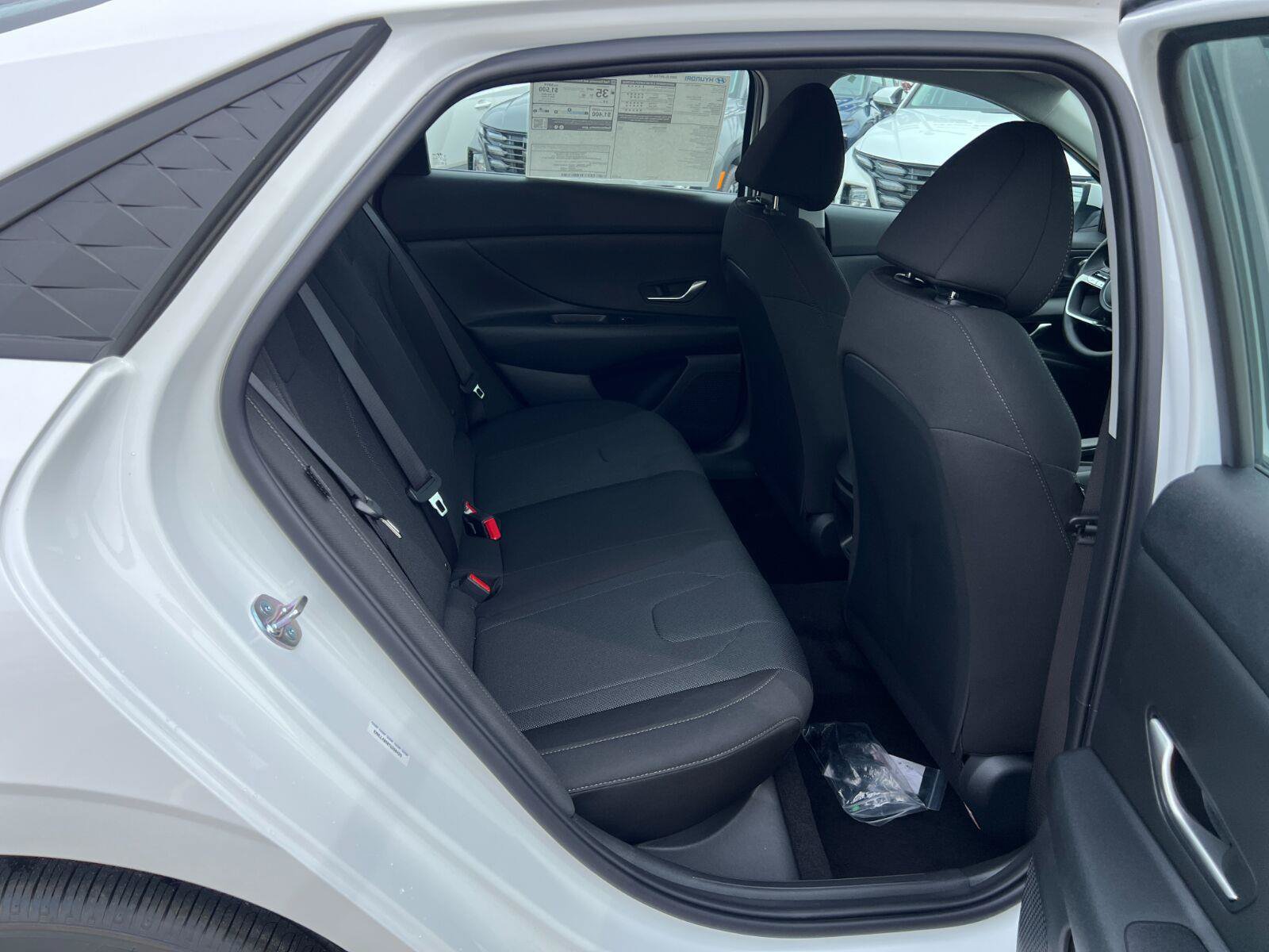 New 2026 Hyundai Elantra SE FWD image 15