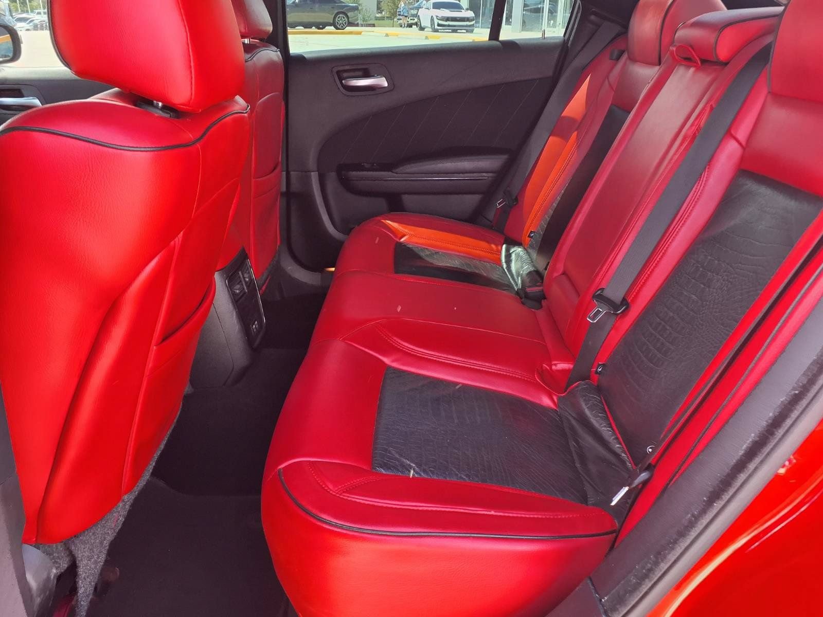 Used 2020 Dodge Charger SXT w/ Blacktop Package RWD image 16