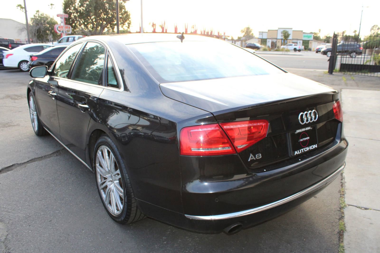 Used 2013 Audi A8 3.0T w/ Driver Assistance Pkg image 11