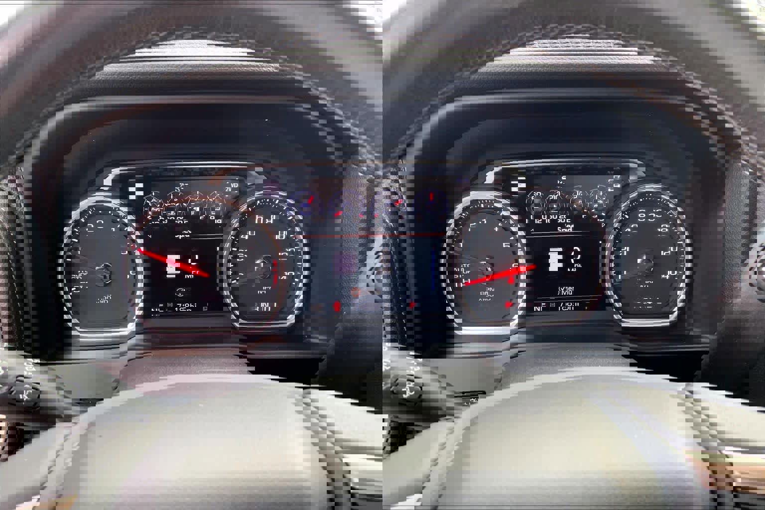 Used 2020 Chevrolet Silverado 1500 High Country w/ Technology Package image 25