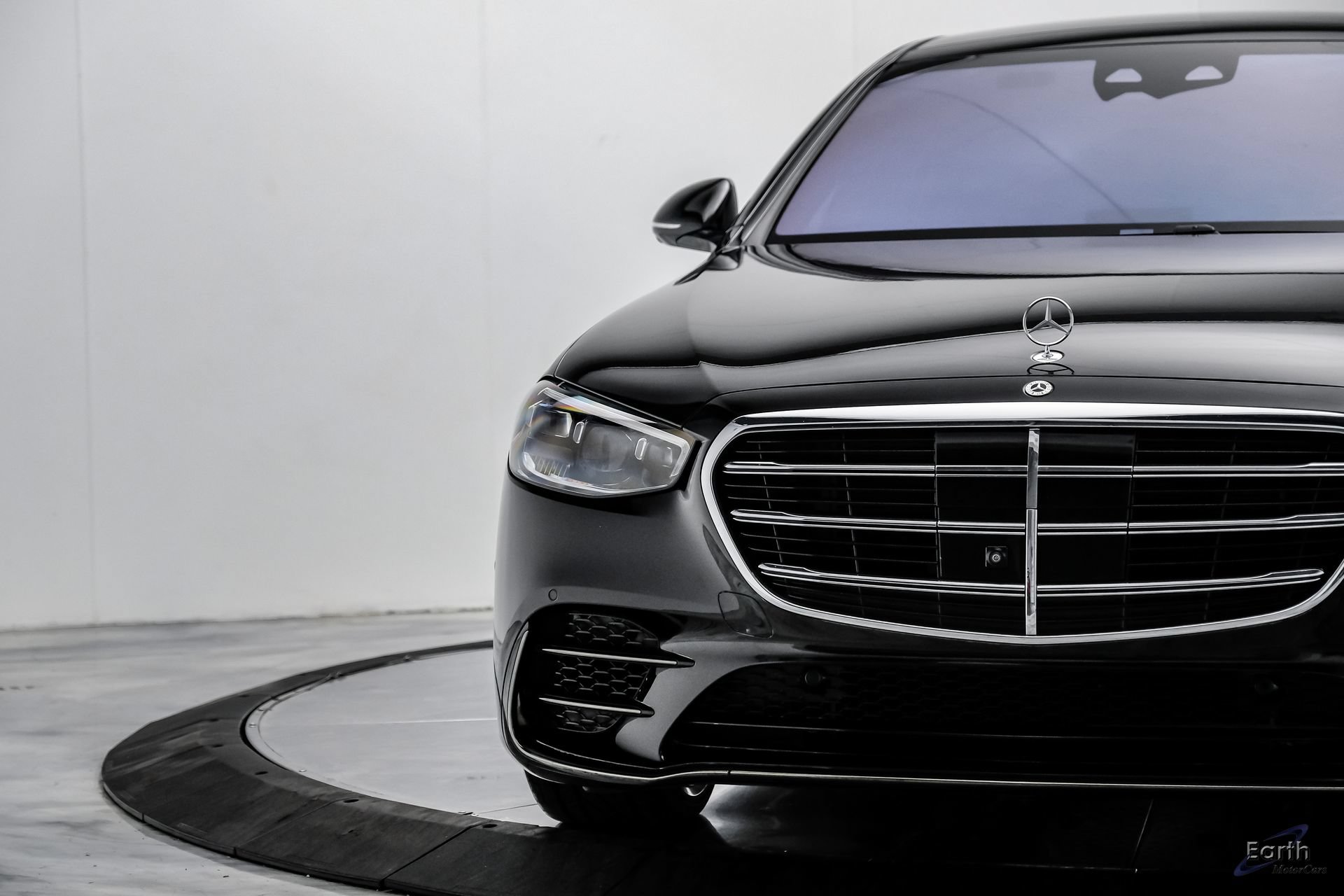 Used 2024 Mercedes-Benz S 580 4MATIC Sedan w/ AMG Line image 30