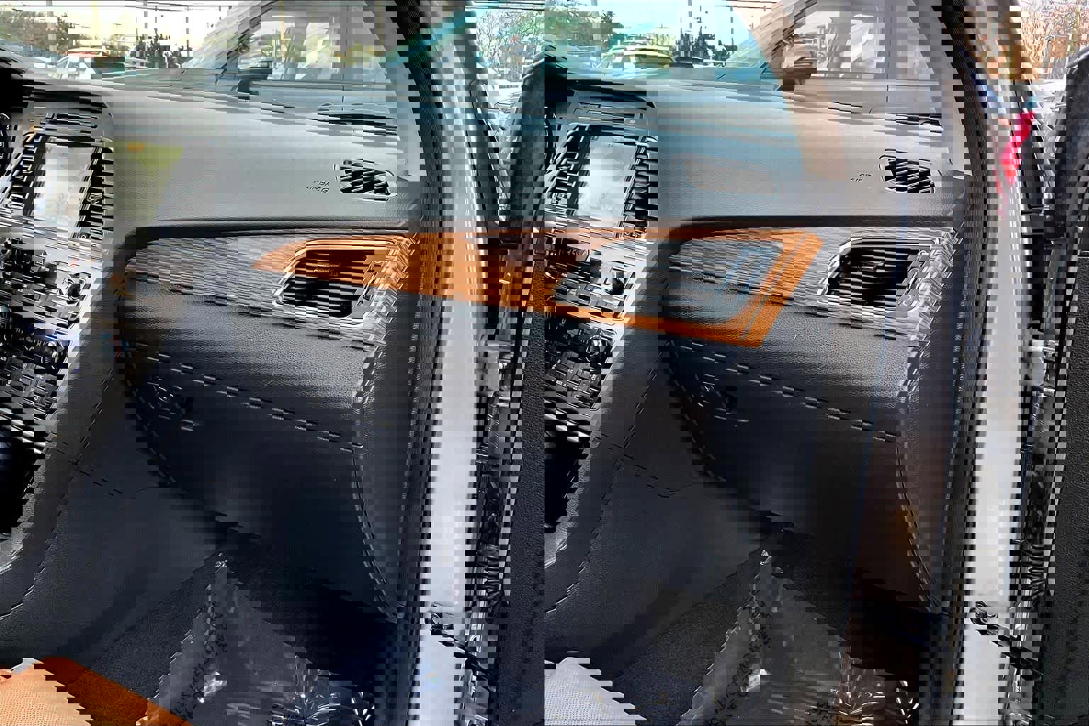 Used 2015 Hyundai Sonata Limited w/ Option Group 06 image 18