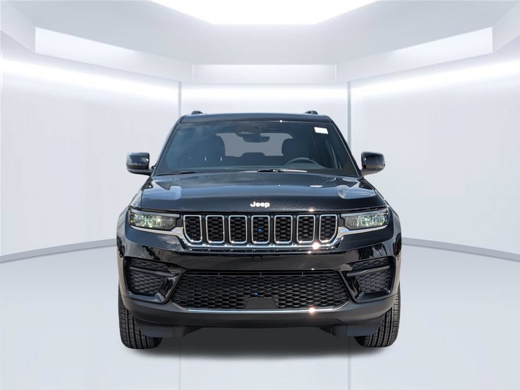 New 2026 Jeep Grand Cherokee Laredo X RWD image 10