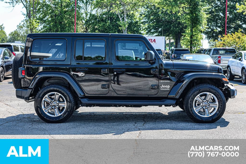 Used 2023 Jeep Wrangler Unlimited Sahara w/ Cold Weather Group AWD/4WD image 10