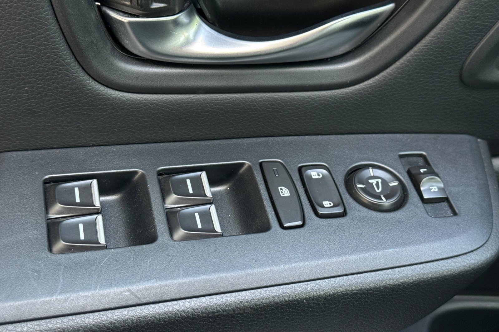 Certified 2023 Honda Pilot Touring image 13