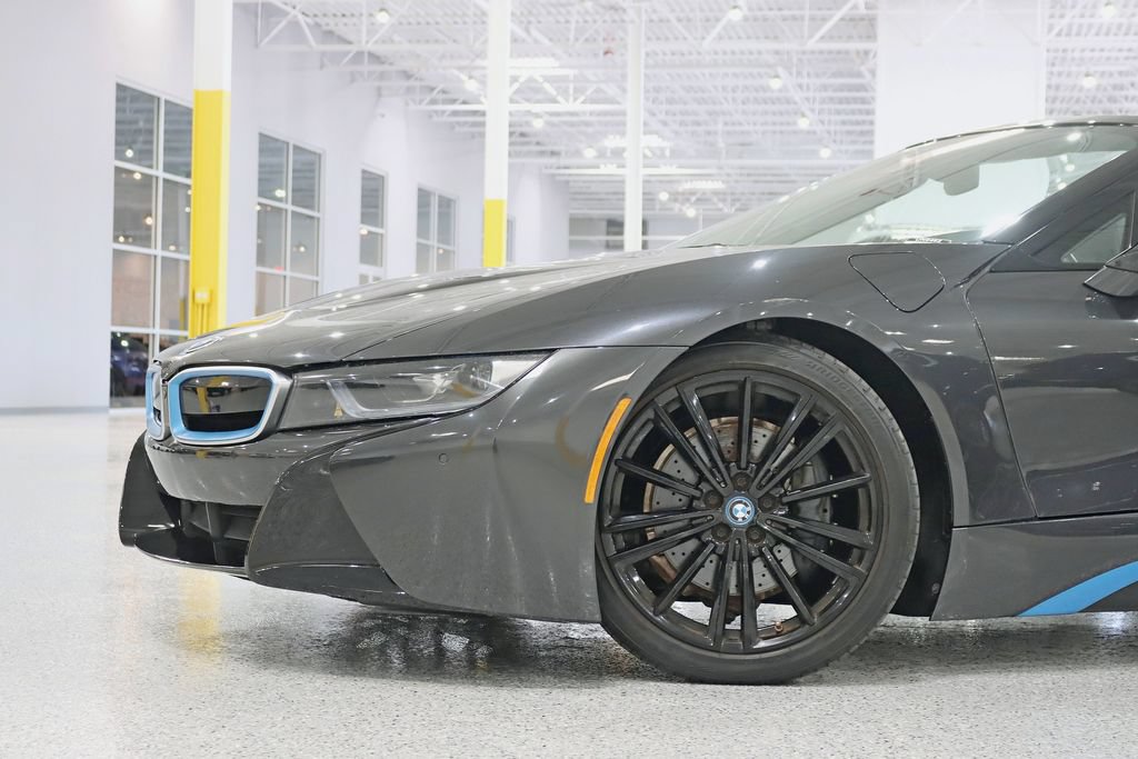 Used 2019 BMW i8 Roadster AWD/4WD image 3