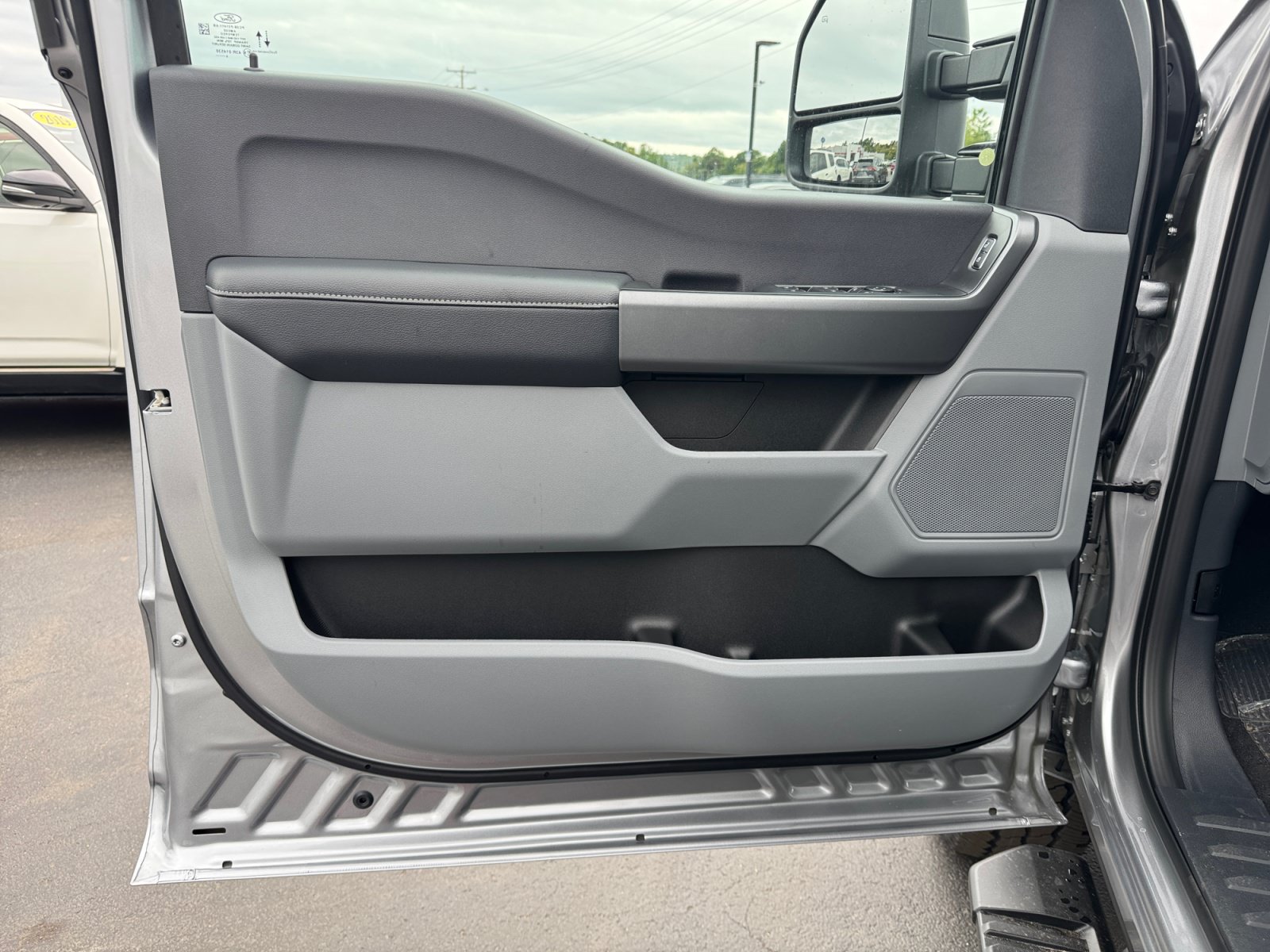 New 2027 Ford F250 XL w/ STX Appearance Package AWD/4WD image 24