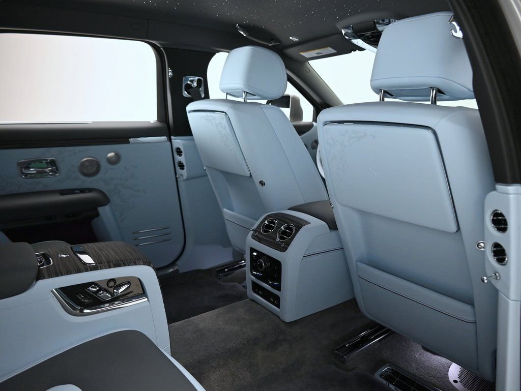 New 2026 Rolls-Royce Ghost Extended Wheelbase image 14