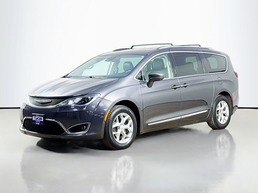 Used 2019 Chrysler Pacifica Touring-L w/ Advanced Safetytec Group FWD image 3