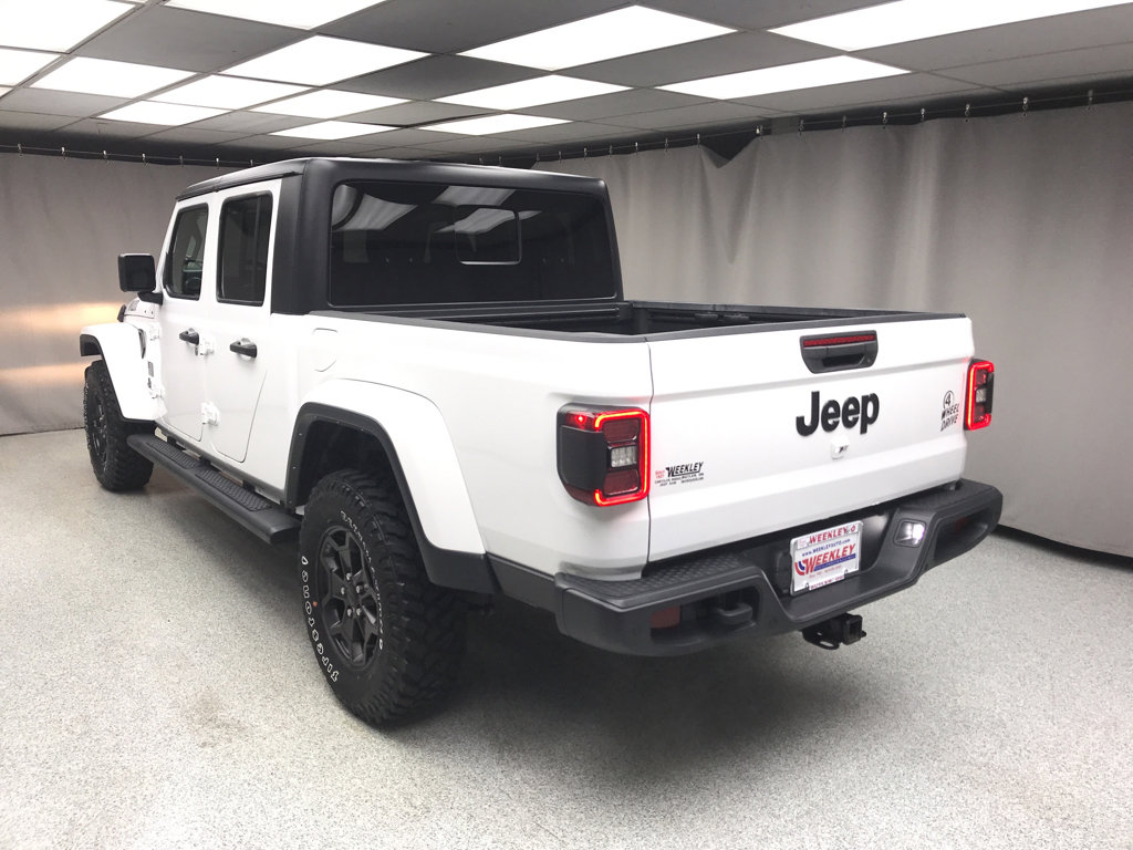 Used 2021 Jeep Gladiator Willys image 2