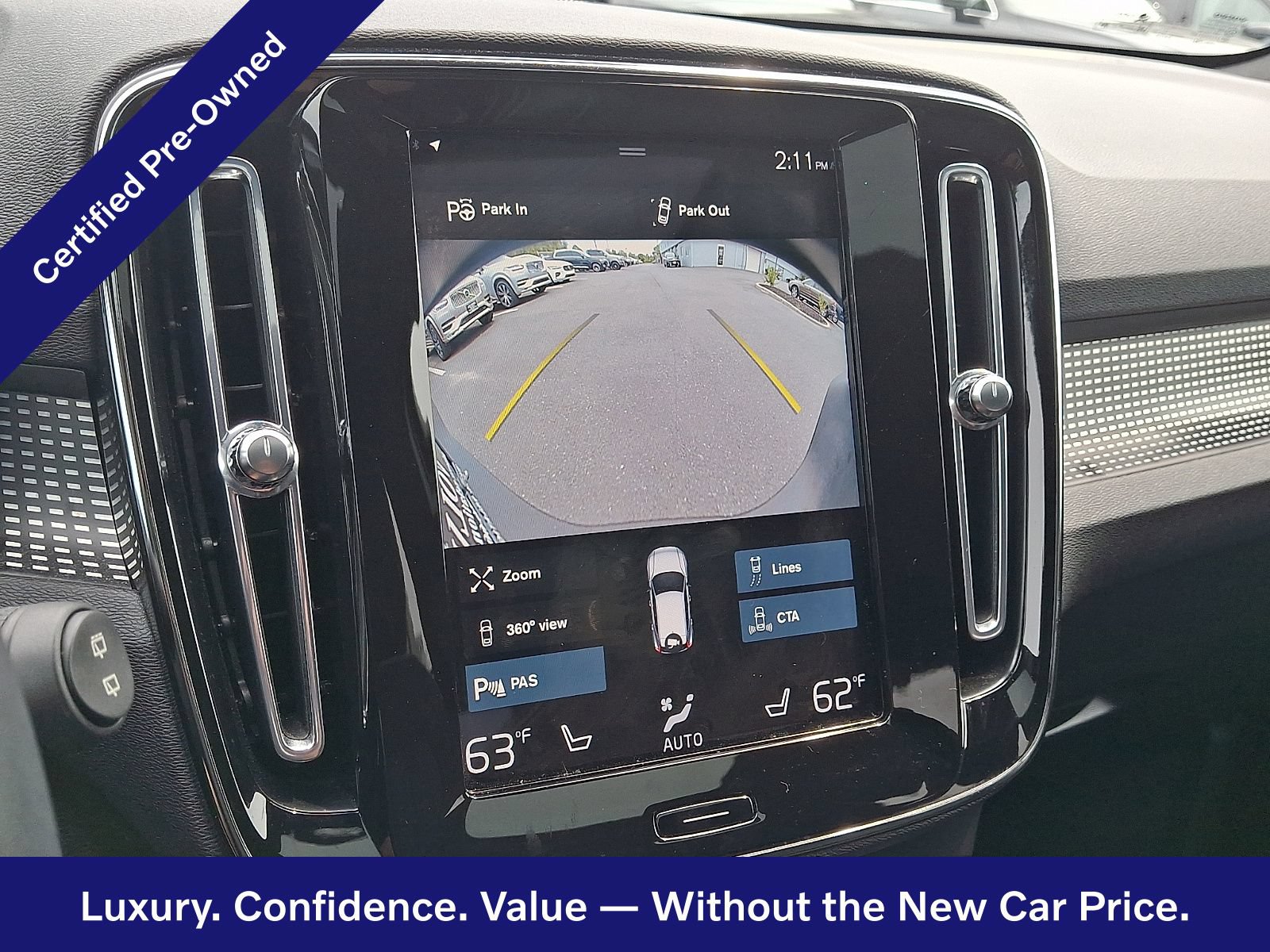 Certified 2022 Volvo XC40 T5 R-Design w/ Advanced Package AWD/4WD image 19